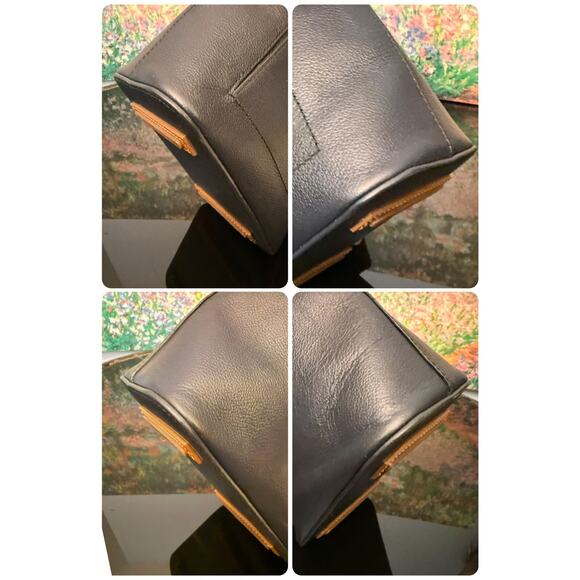 EUC Dooney & Bourke Leather Raleigh Roxy Navy Bucket Bag - Picture 9 of 11